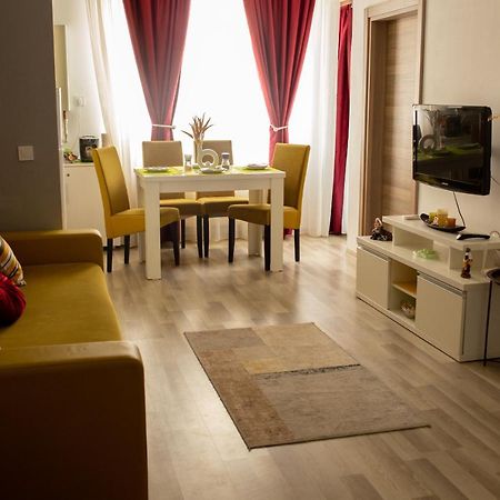 Apartament Summerland-Mamaia Exteriör bild